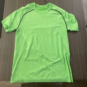 Lululemon Metal Vent Tech shirt